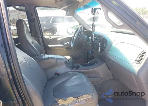 1998 Ford Expedition Eddie Bauer/Xlt from USA, damaged, VIN 1FMPU18L3WLB89592